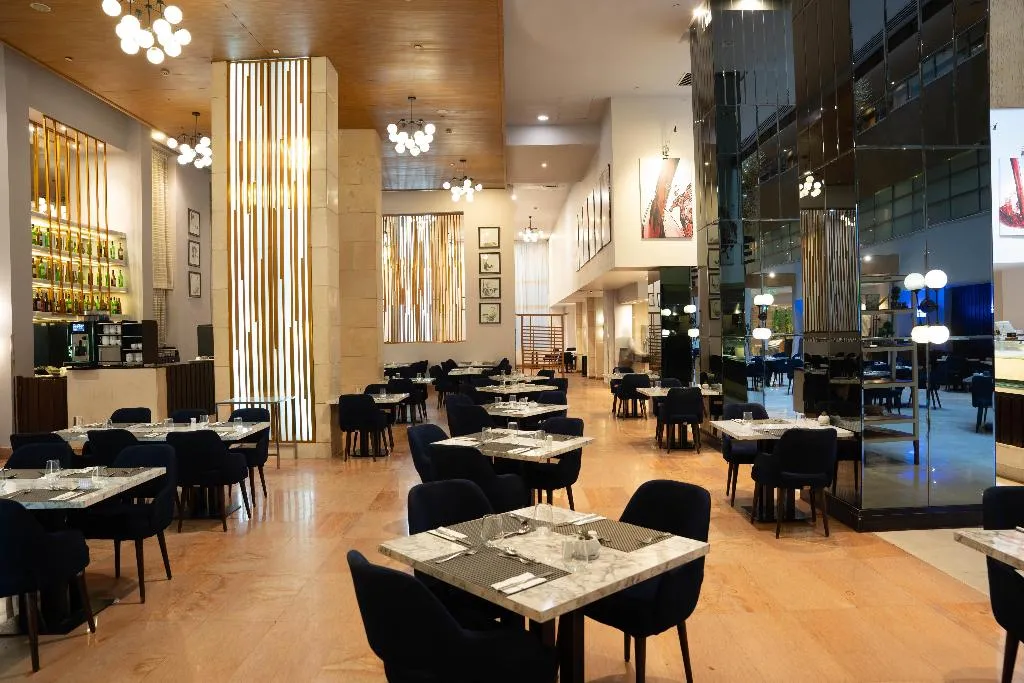 Restaurant, Radisson Blu Cairo Heliopolis, Cairo
