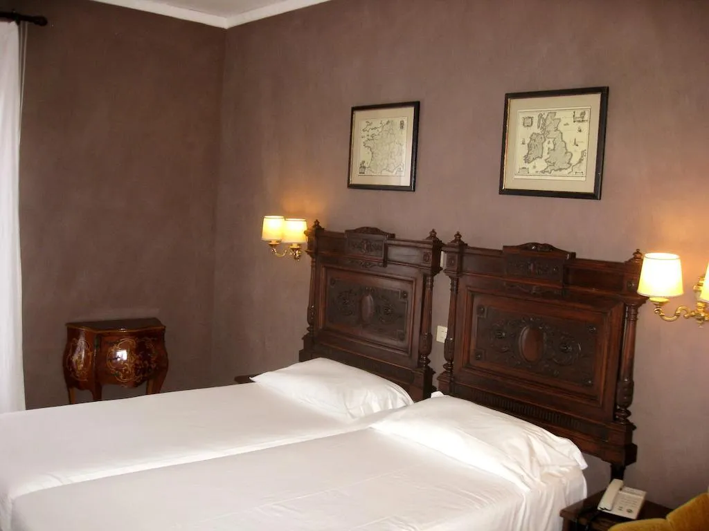 General view, Hotel Cristina, Naples