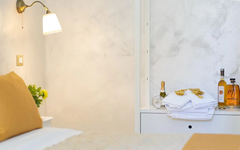 DOUBLE SUPERIOR WITH BALCONY Room, Alma Adry, Naples
