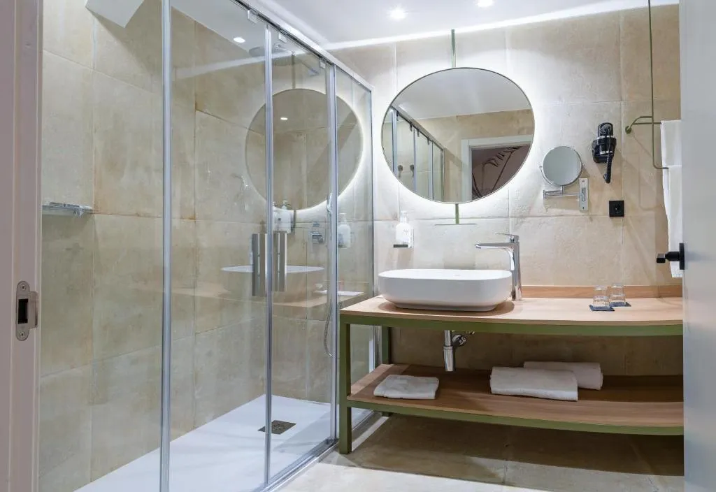 Double or Twin PREMIUM Room, DWO Valencia, Valencia