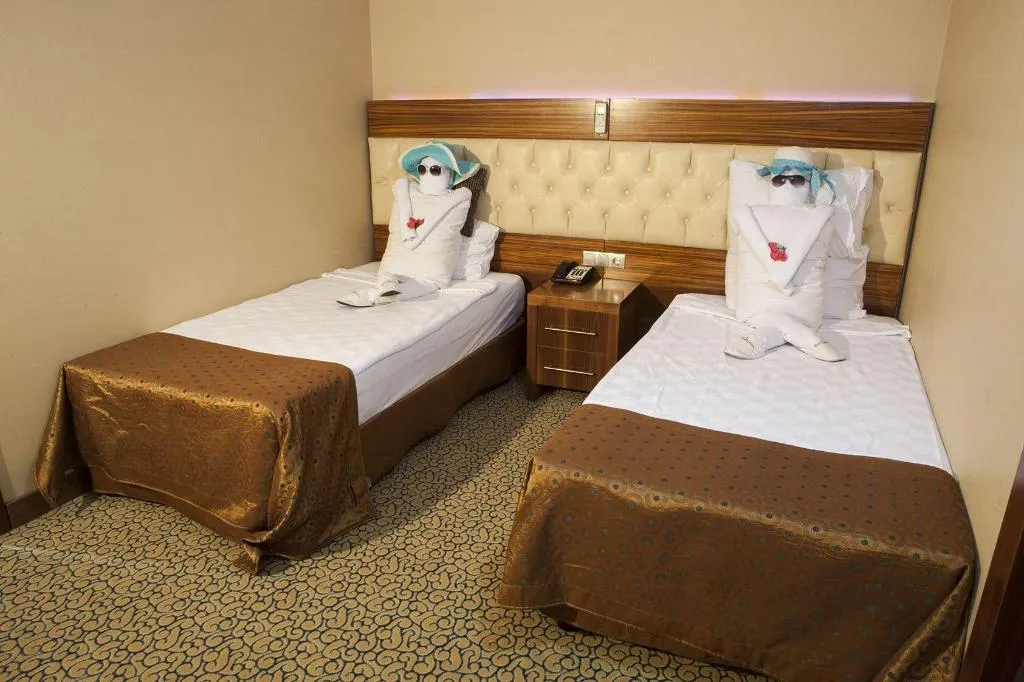 Room, Bera, Antalya
