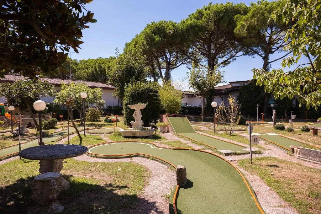 Sports and Entertainment, Hotel Cavallino Bianco, Venice