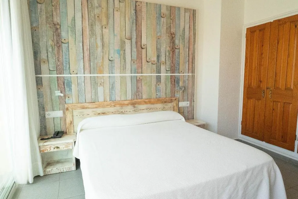 Room, S'Agoita, Costa Brava