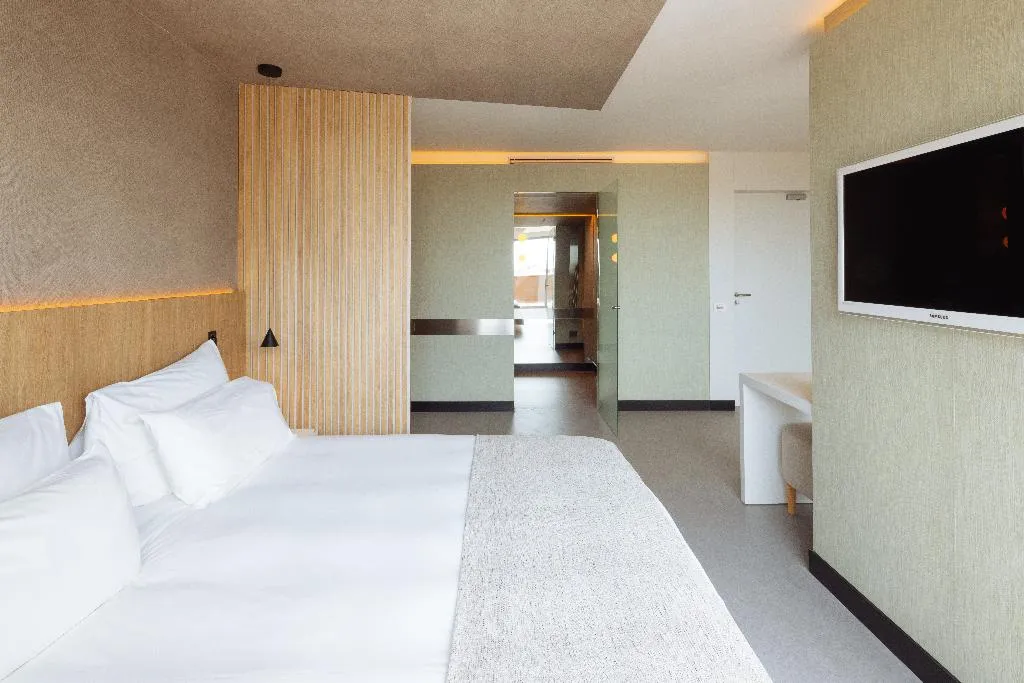 JUNIOR SUITE STANDARD Room, Hotel Arconte, Barcelona