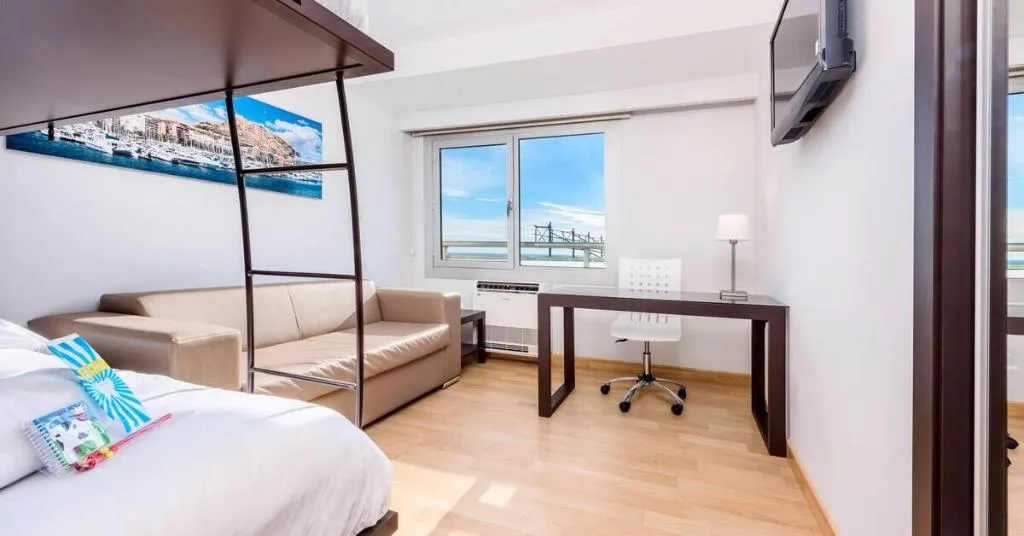Room, Hotel Alicante Gran Sol Affiliated by Melia, Costa Blanca