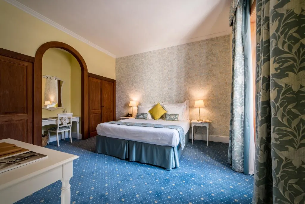 SUITE DELUXE RIVER VIEW Room, The Vintage House - Douro, Porto