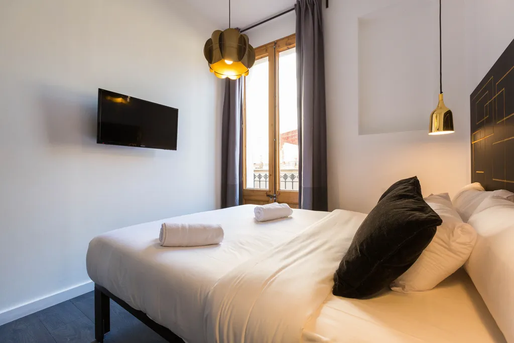 APARTMENT TWO BEDROOMS Room, La Mare by The Streets, Barcelona