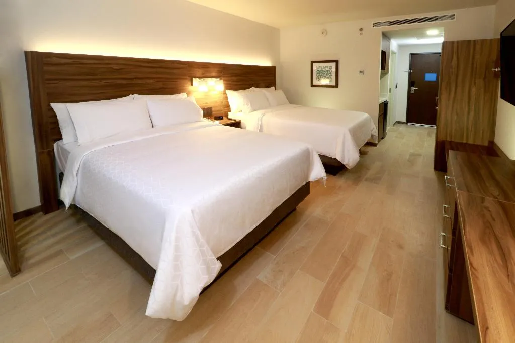 SUITE TWO QUEEN BEDS Room, Holiday Inn Express Playa del Carmen, Playa Del Carmen