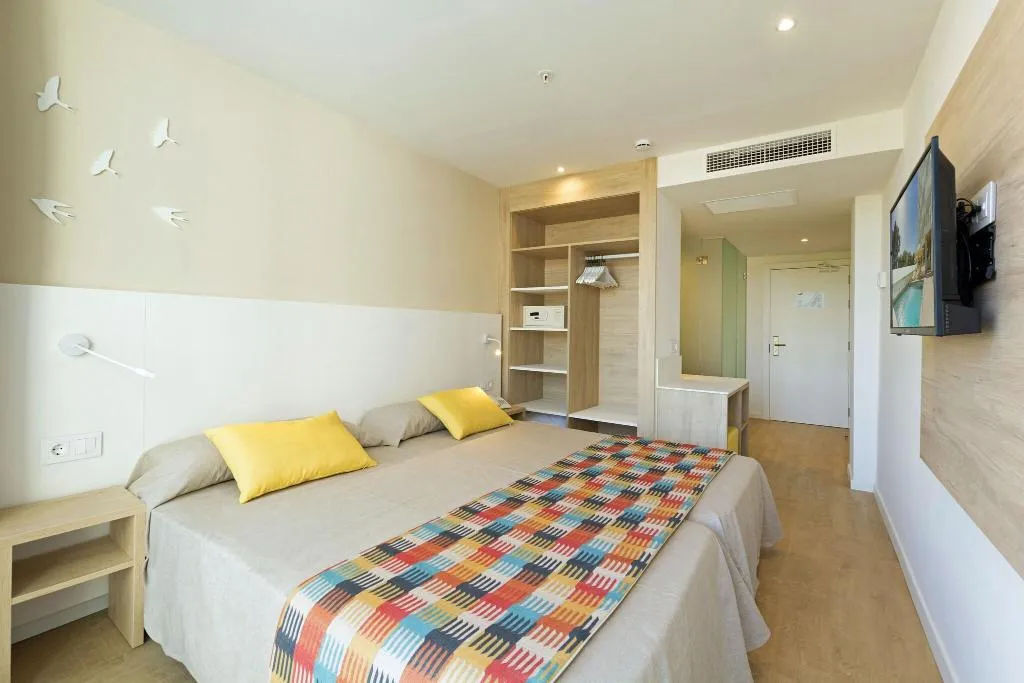 DOUBLE STANDARD Room, HSM Son Verí, Majorca