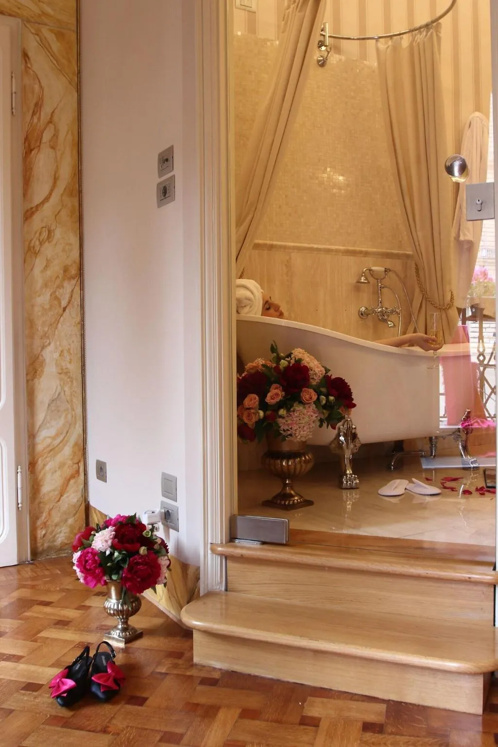 Room, Piazza Pitti Palace, Florence