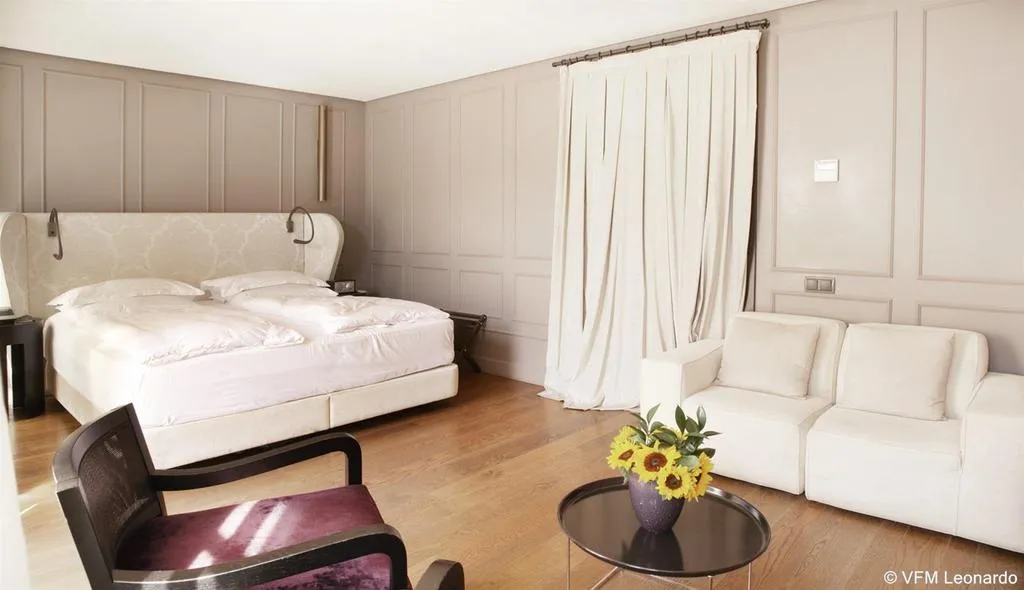 Room, CoolRooms Palacio Villapanes 5 GL, Seville