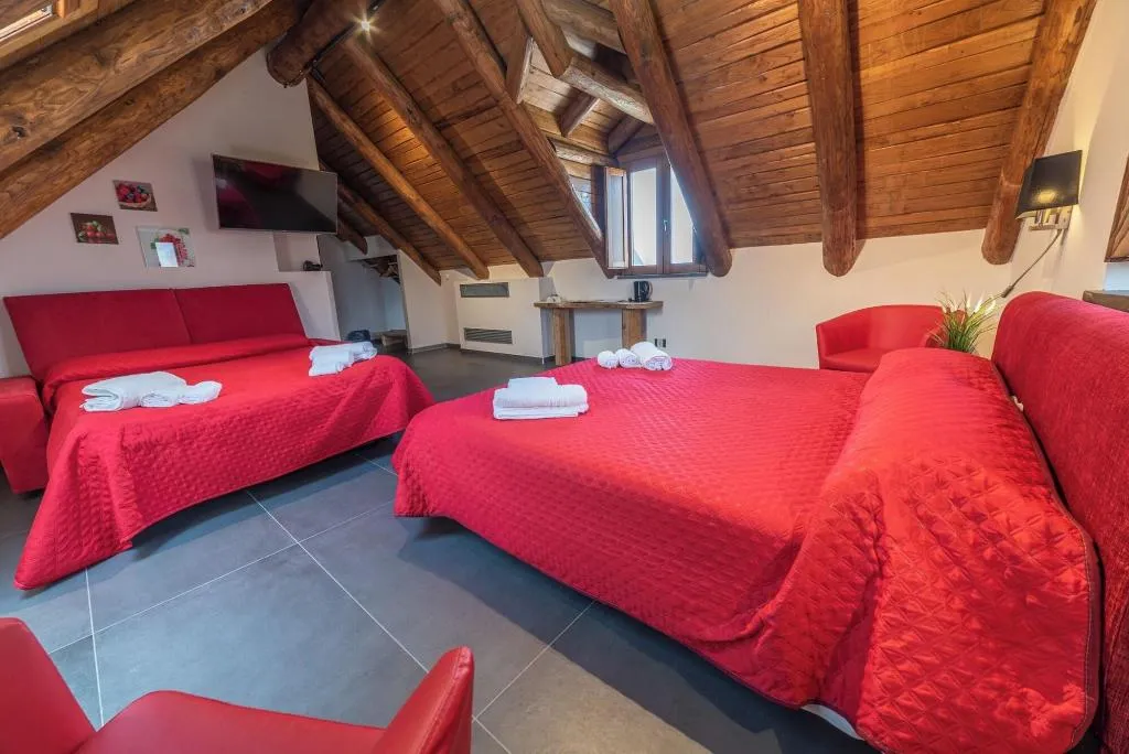 Room, Antichi Orti Del Sole, Naples