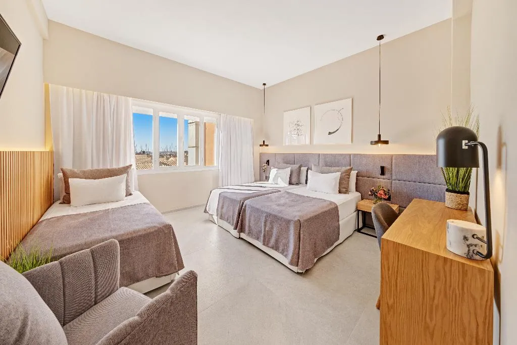 TRIPLE STANDARD Room, Almudaina, Majorca