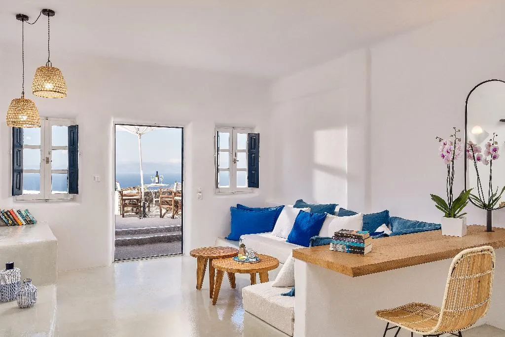 SUITE STANDARD Room, Finikia Memories (ex Finikia's Place), Santorini