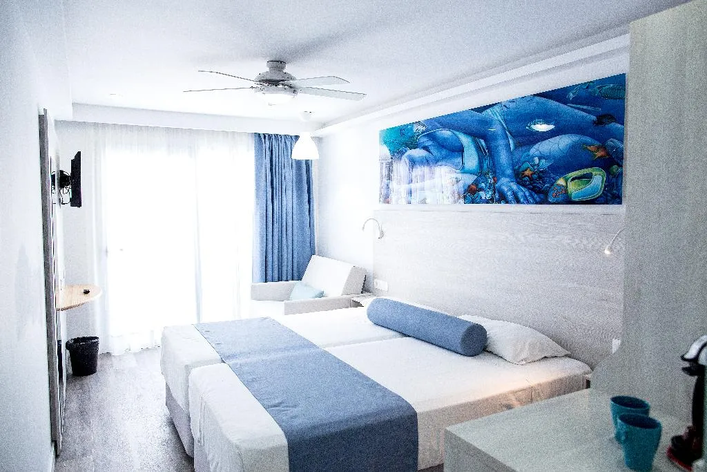 Double or Twin CAPACITY 2 Room, Surfing Colors, Fuerteventura