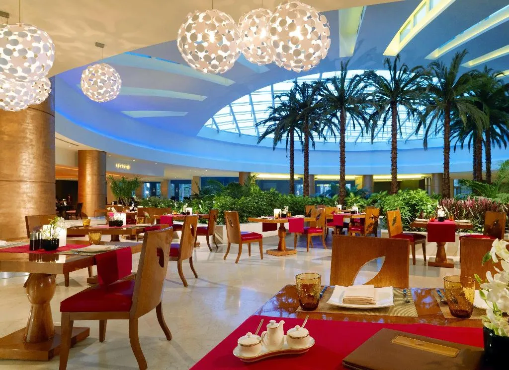 Restaurant, Hilton Cairo Heliopolis, Cairo