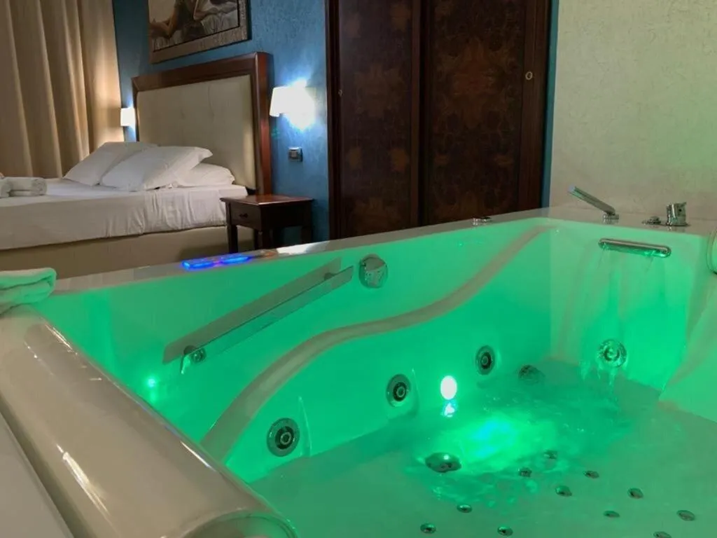 Sports and Entertainment, Hotel Flora, Catania