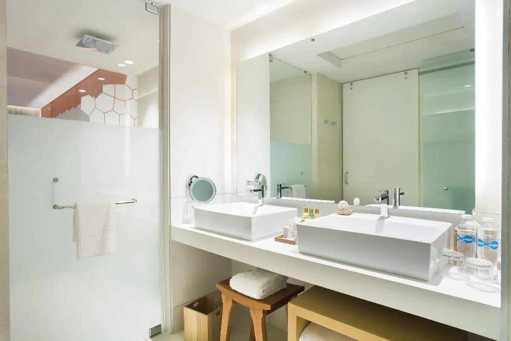 DOUBLE CLUB KING BED Room, Dreams Vista Cancun Golf & Spa Resort, Cancun Area
