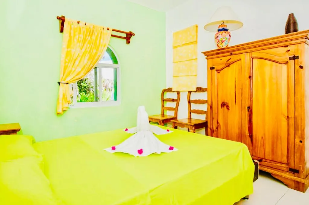 FAMILY ROOM TWO BEDROOMS Room, Dolce Vita Caribe B&B, Playa Del Carmen