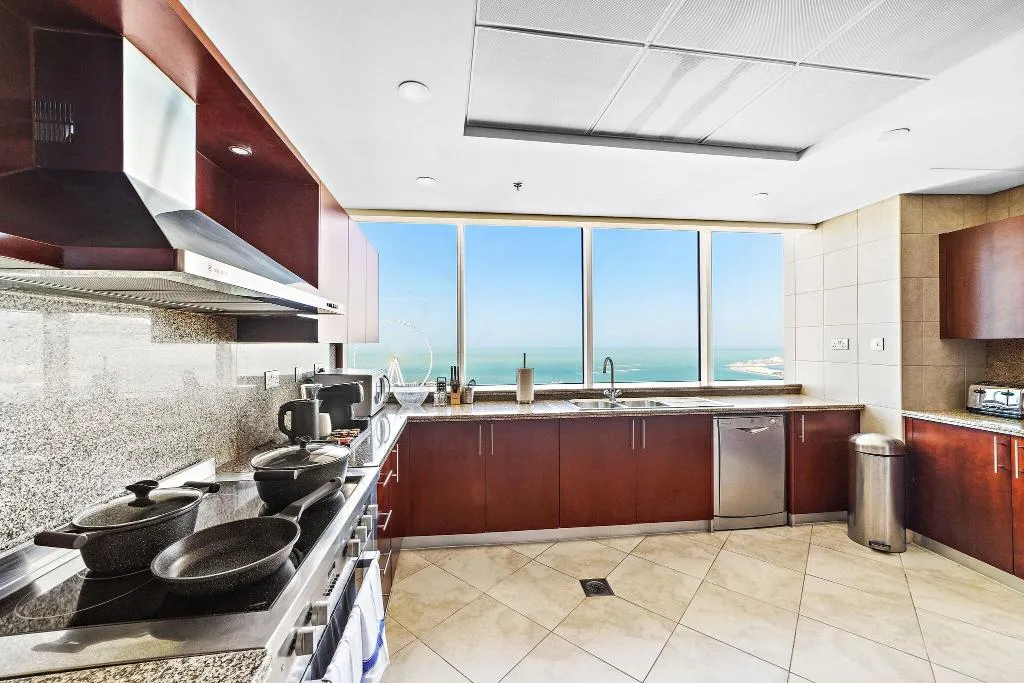 SUITE FOUR BEDROOMS Room, Blue Beach Tower The Walk JBR Dubai (ex JA Oasis), Dubai