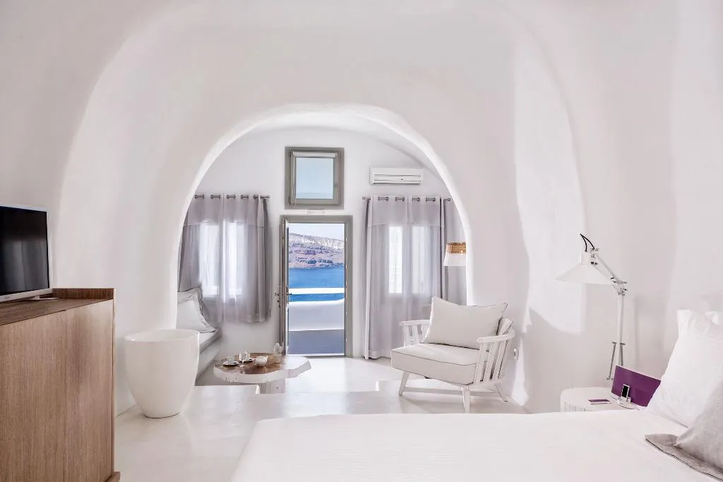 SUITE WITH VIEWS Room, Charisma Suites, Santorini