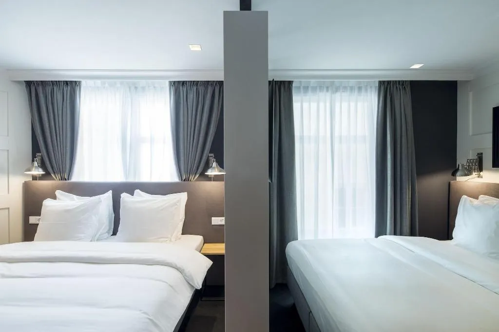 TRIPLE DELUXE TWO BEDS Room, The Highland House, Amsterdam