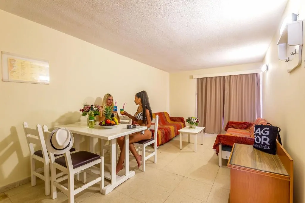 Room, Paul Marie, Cyprus