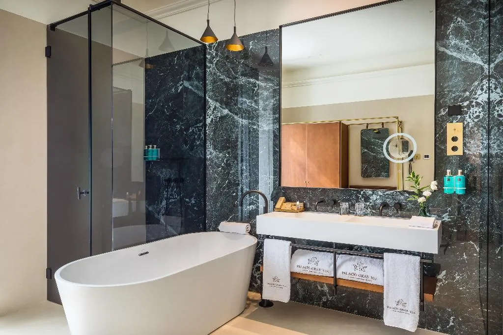 Room, Palacio Gran Via, A Royal Hideaway Hotel, Andalucia