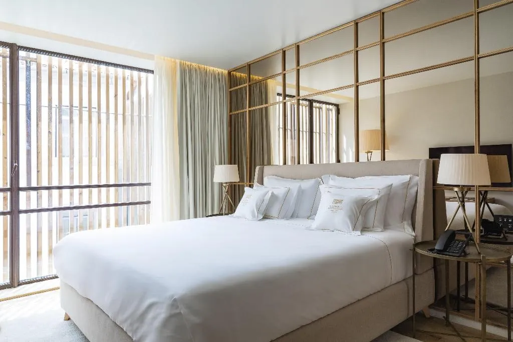 DOUBLE PREMIUM KING BED Room, Vignette Collection  Casa da Companhia, Porto