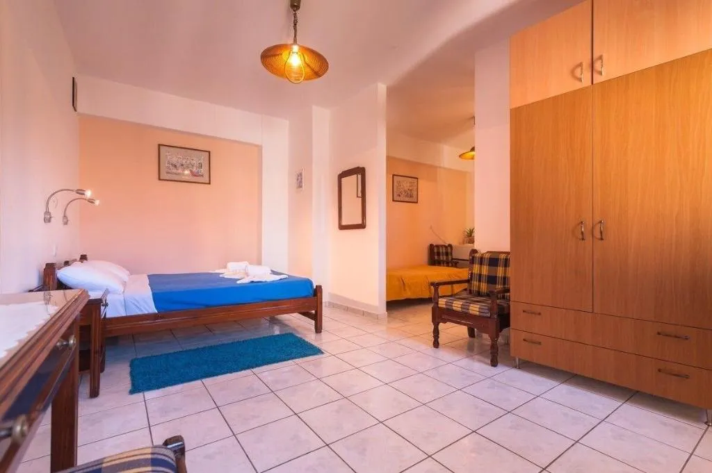 Room, Poco Loco Bed & Breakfast, Crete