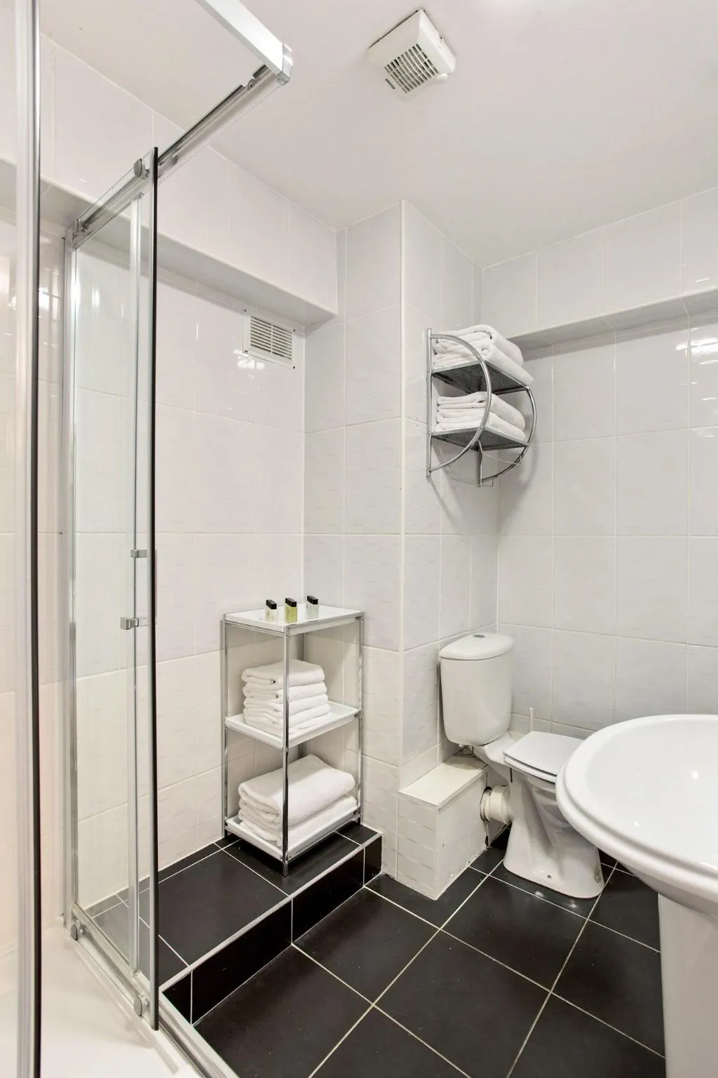 APARTMENT CAPACITY 6 Room, Drury Court Hotel, Dublin