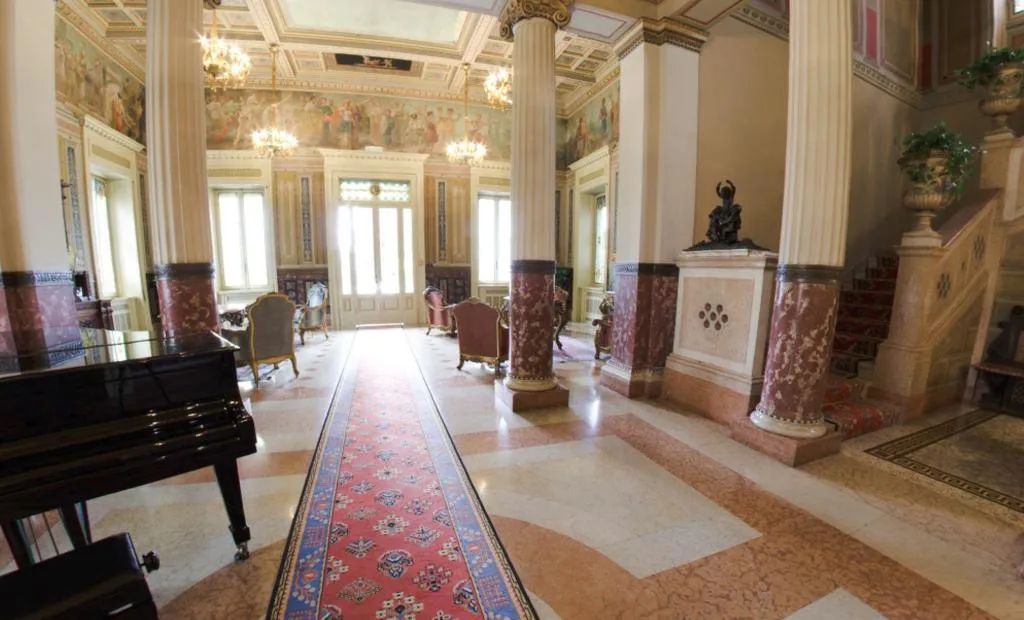 Lobby, Villa Cortine Palace Hotel, Milan