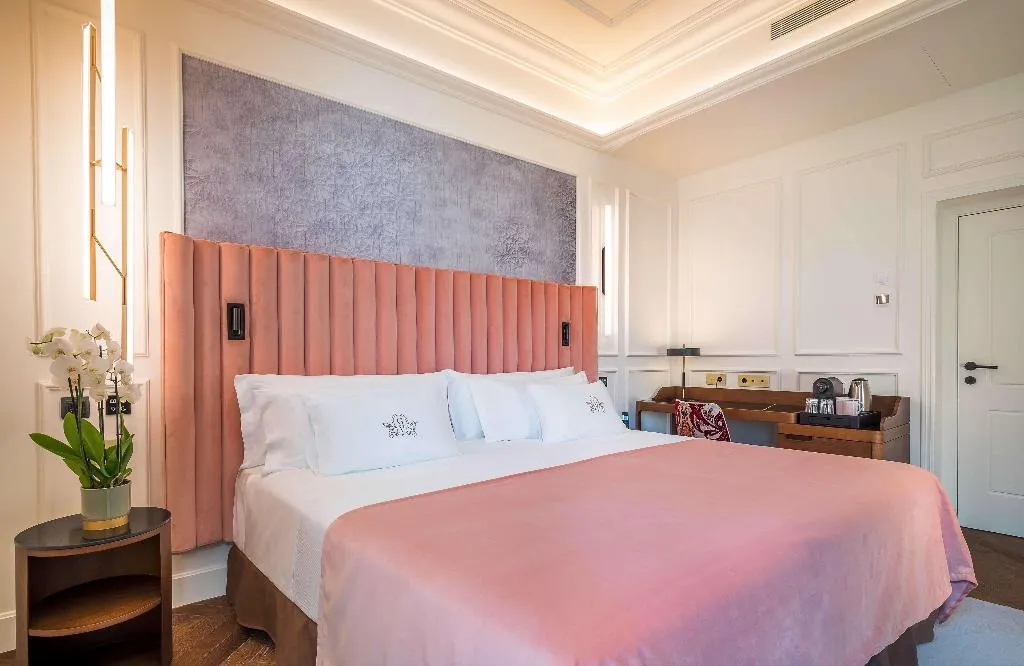 Double or Twin DELUXE Room, Palacio Gran Via, A Royal Hideaway Hotel, Andalucia