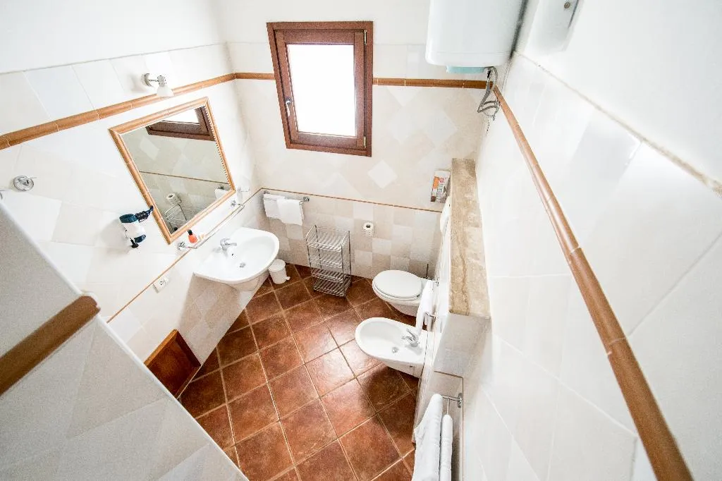 APARTMENT CAPACITY 4 Room, Borgo Degli Ulivi Residence, Cagliari