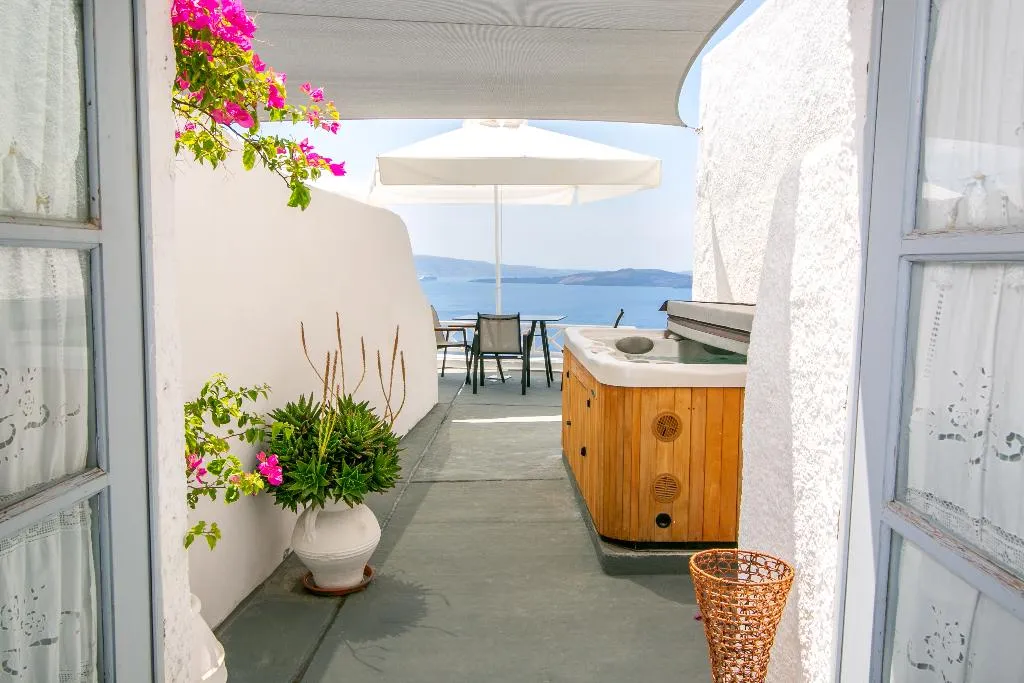 General view, Alexander's Suites, Santorini