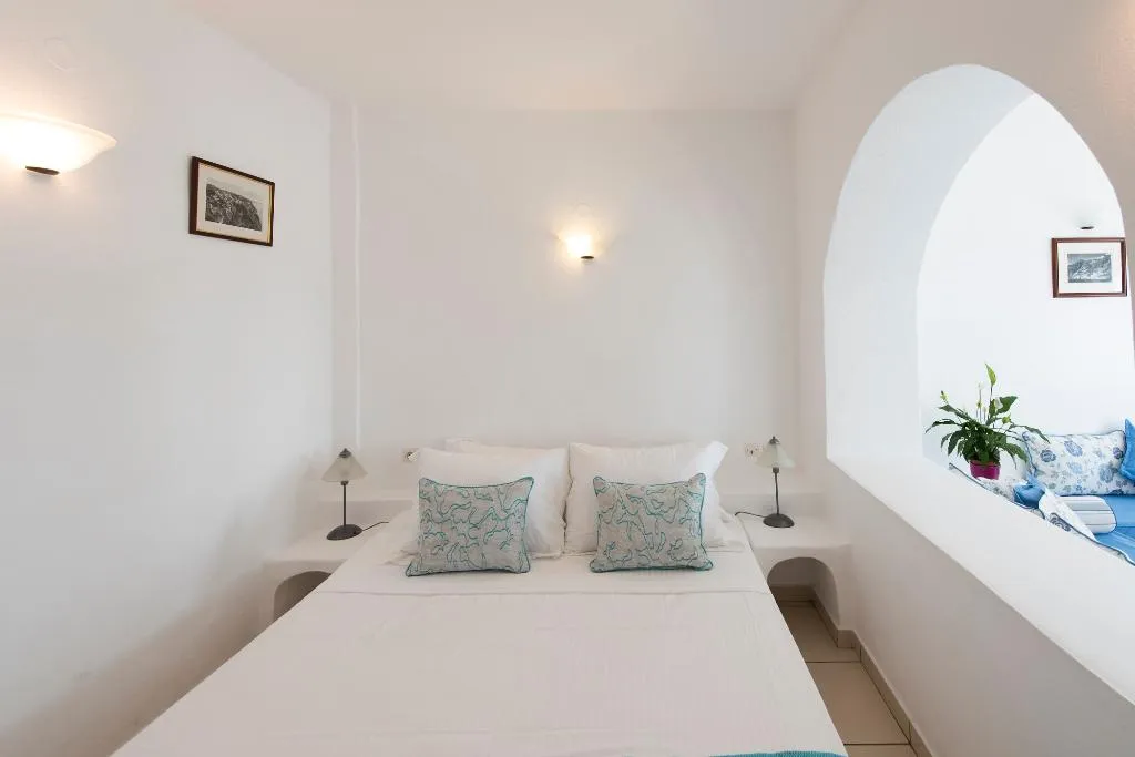 Room, Kastro Suites, Santorini