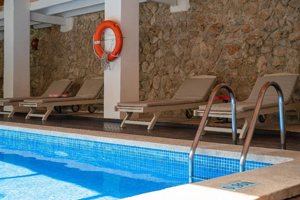 Pool, Hotel Rural S'Olivaret, Majorca