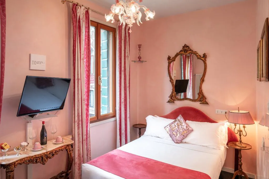 DOUBLE CLASSIC DOUBLE BED Room, Palazzo Sanluca, Venice