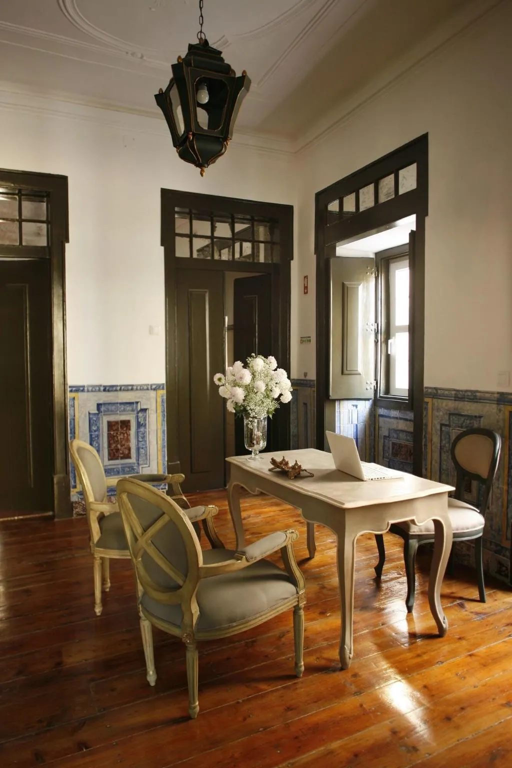 Lobby, Palacio Ramalhete, Lisbon