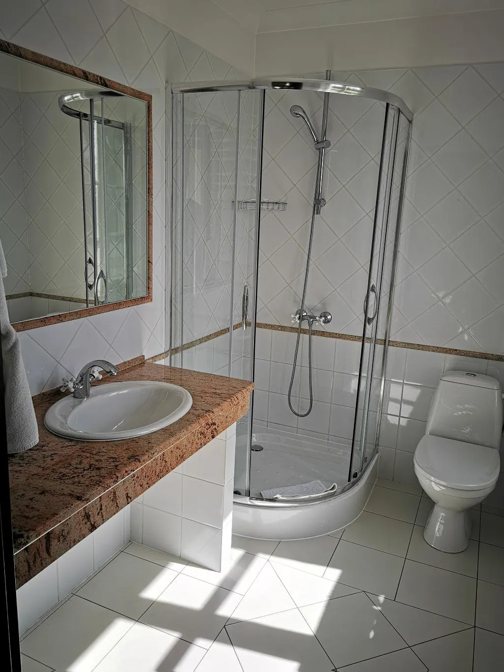 SINGLE STANDARD Room, Dwor Sierakow, Krakow