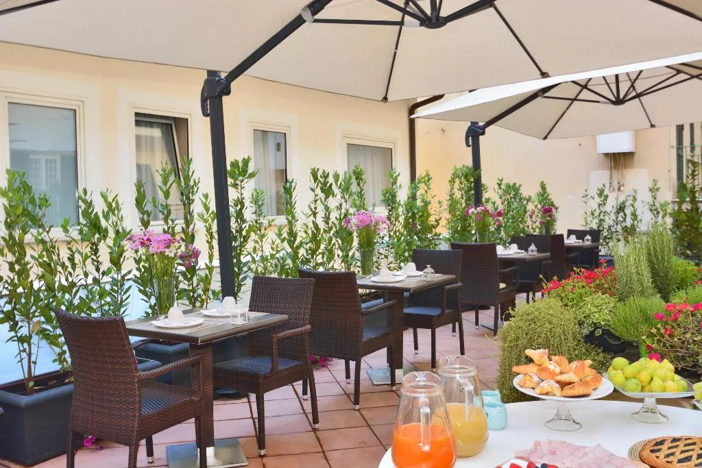 Terrace, Hotel Lloyd Roma, Rome