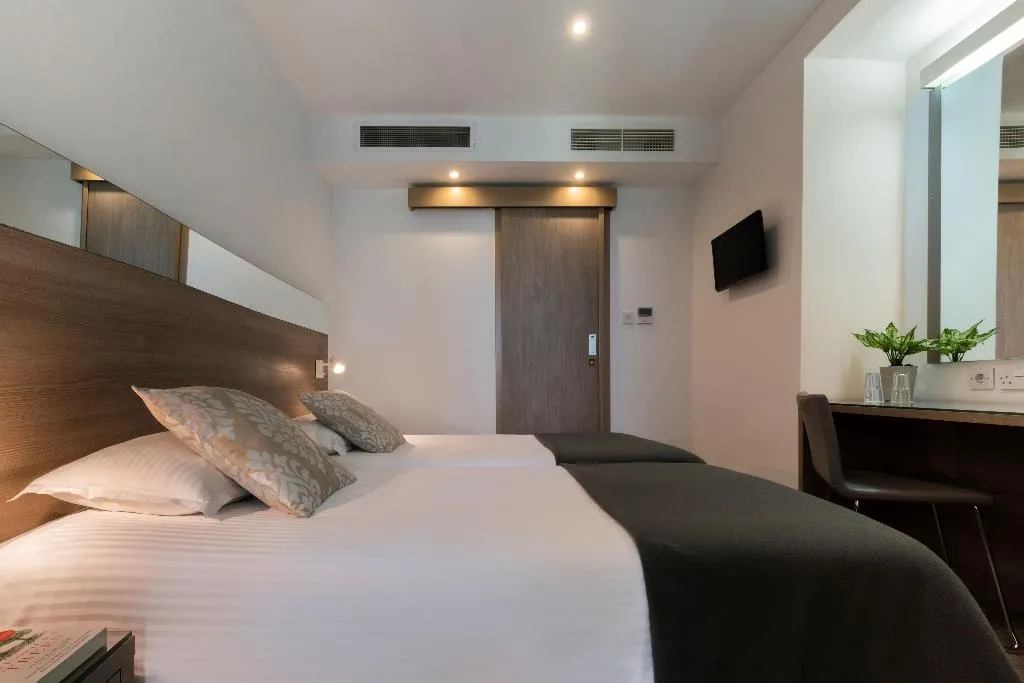 Room, Plaza Hotels, Malta