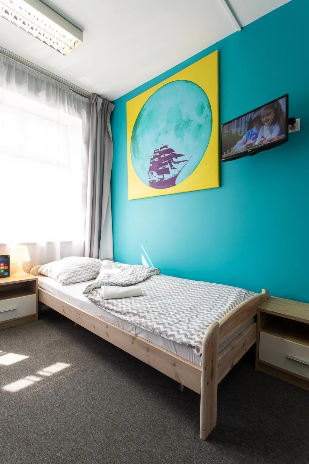 SINGLE ONE BED Room, Moon Hostel Gdansk, Gdansk