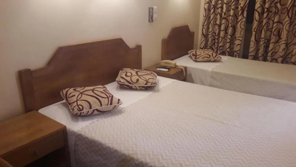 Room, Alicante, Lisbon