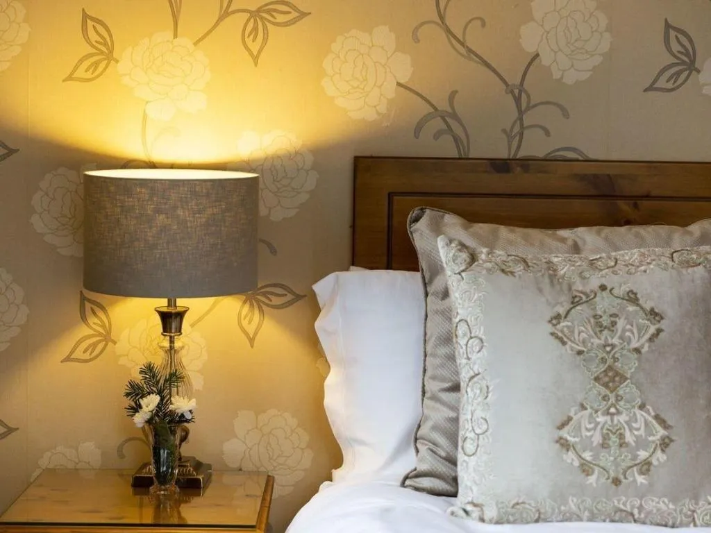 Room, Lake House B&B, Cork