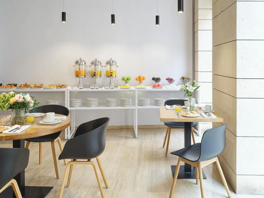 Restaurant, Rey Alfonso X, Seville