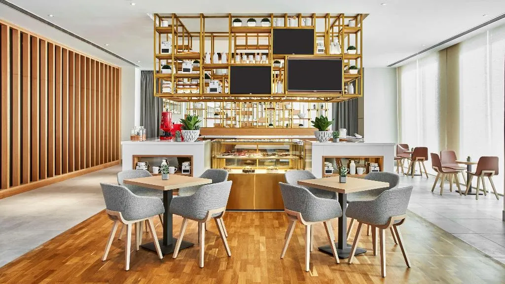 Restaurant, Hilton Garden Inn Hotel Mall Avenue, Dubai