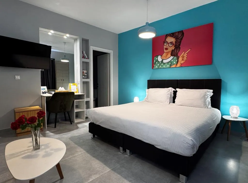 DOUBLE WITH VIEWS Room, Connect Studios and Apartments, Athens