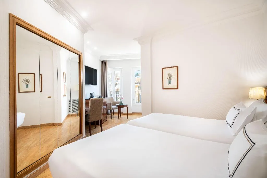 DOUBLE WITH VIEWS Room, Melia Plaza, Valencia