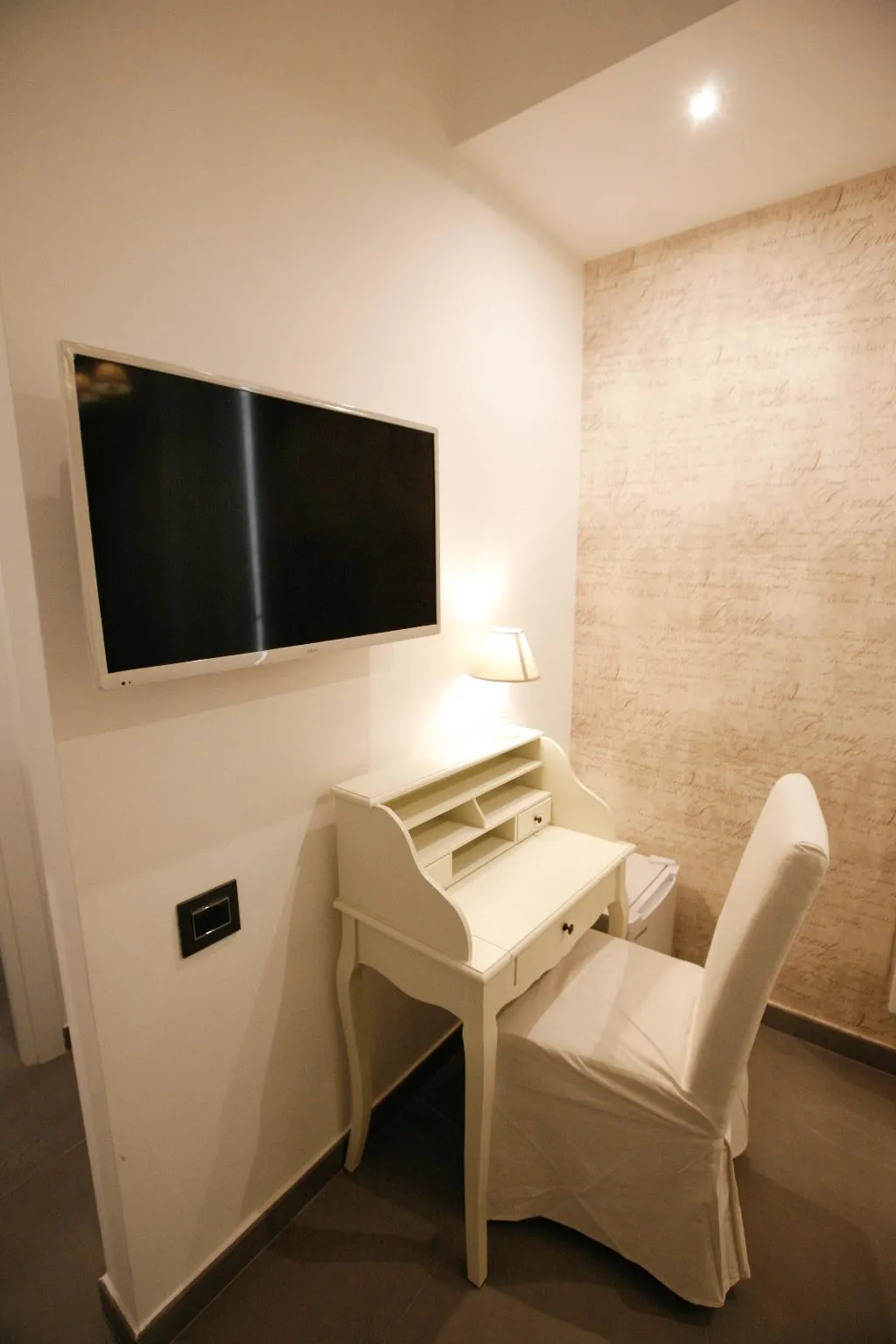 SINGLE STANDARD Room, Relais Piazza del Plebiscito, Naples